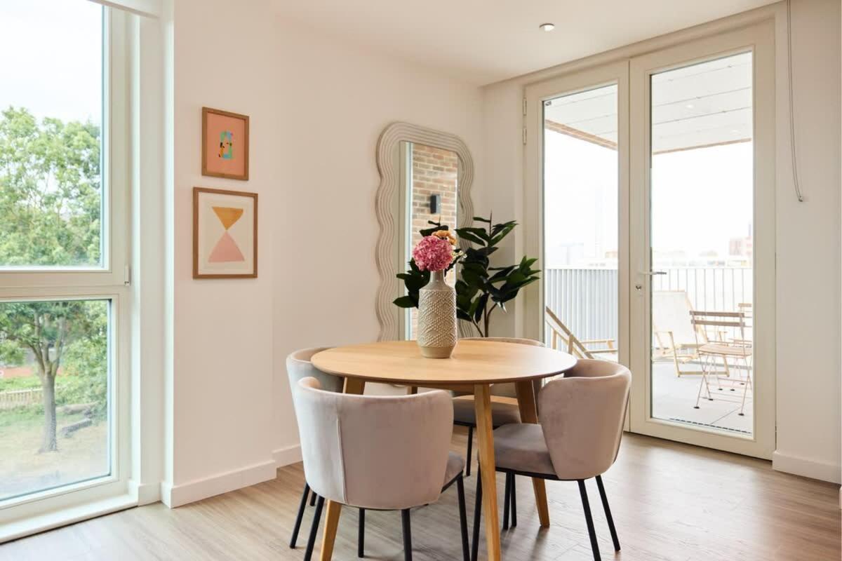 The Tottenham Escape - Lovely 2bdr Flat With Balcony *